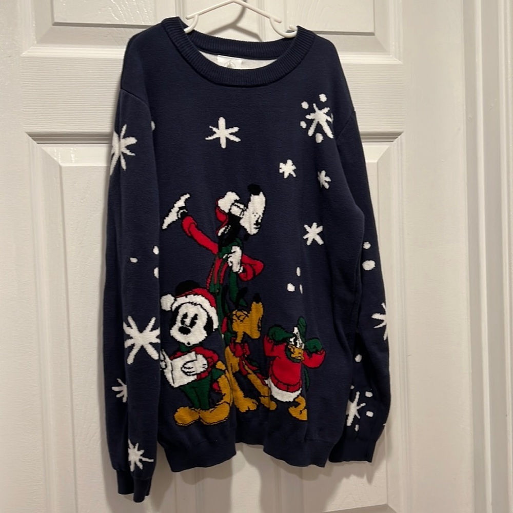 Disney Mickey and Friends Holiday Sweater for Kids. size 11/12. EUC.